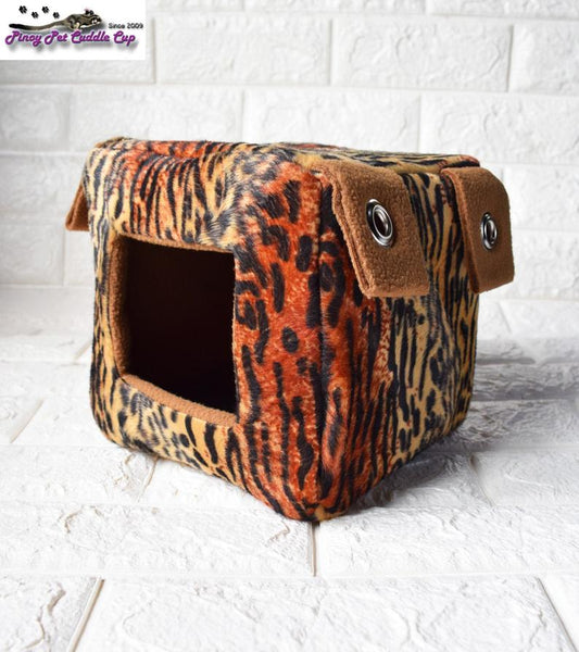 Sugar Glider and Small Pets Cube