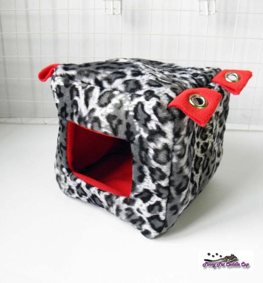 Sugar Glider and Small Pets Cube