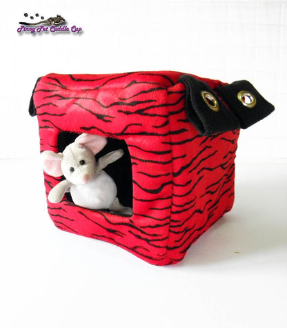 Sugar Glider and Small Pets Cube
